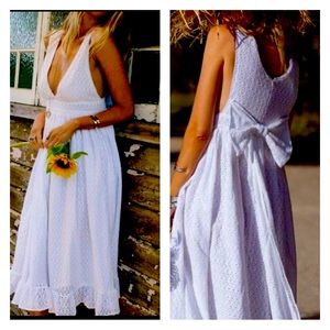 Chasing Unicorns White Eyelet Back Bow V Neck  Midi Dress Large Bohemian Bridal